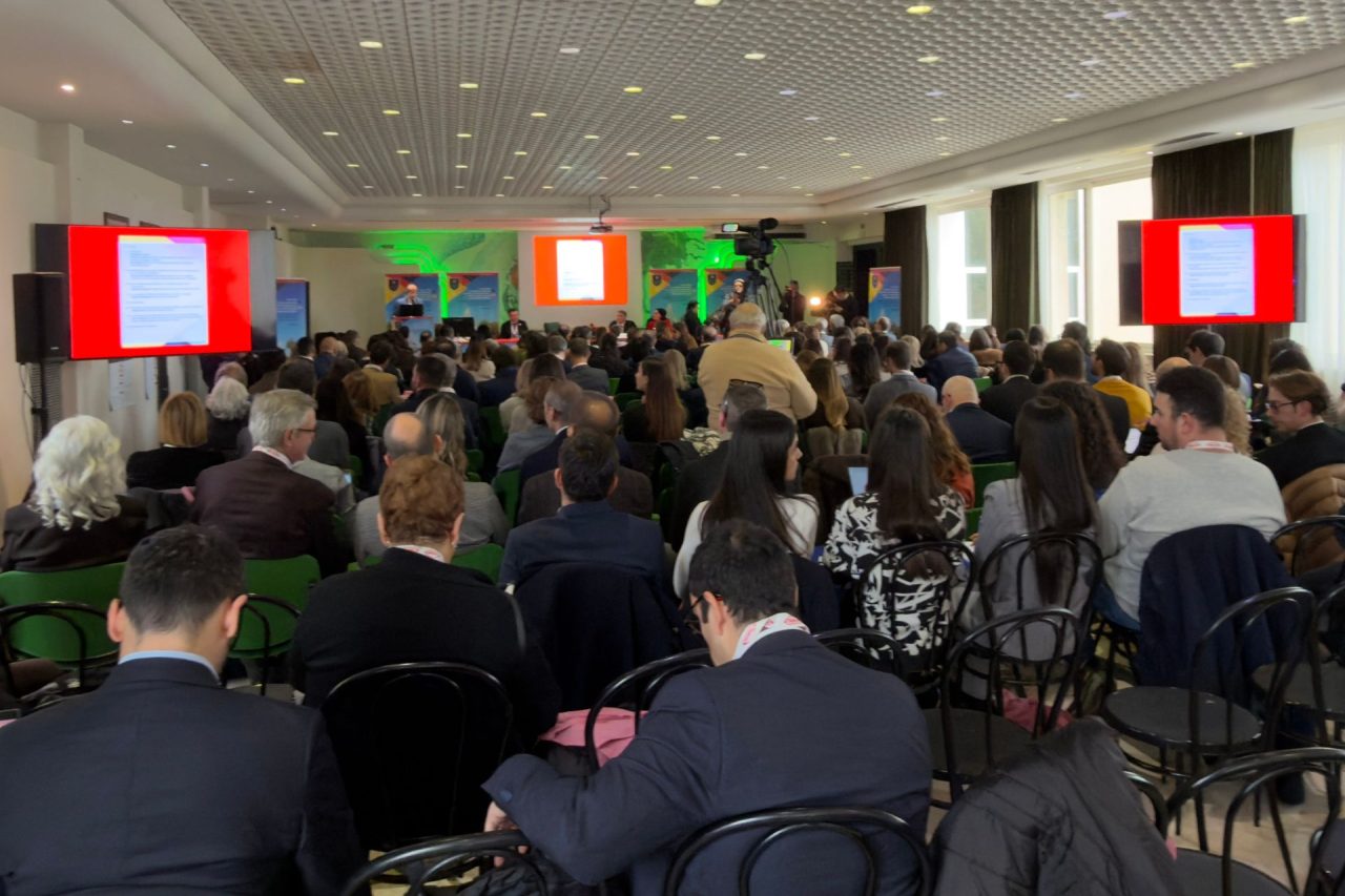 Tanti-presenti-al-congresso