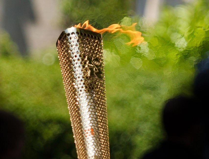Arriva la fiaccola olimpica, in piazza l’accensione del braciere