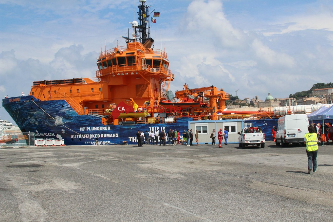 Nuovo sbarco al porto: attesa la nave Ong Solidaire