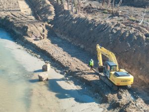 Ponte Ancaranese, rinvenuto nuovo ordigno bellico sul Tronto: intervento degli artificieri <span> (Video e foto) </span>