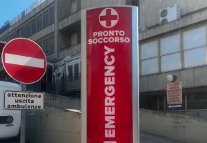 Pronto Soccorso: «Come funziona il servizio?». Le domande di un cittadino all’Ast dopo 14 ore di attesa  