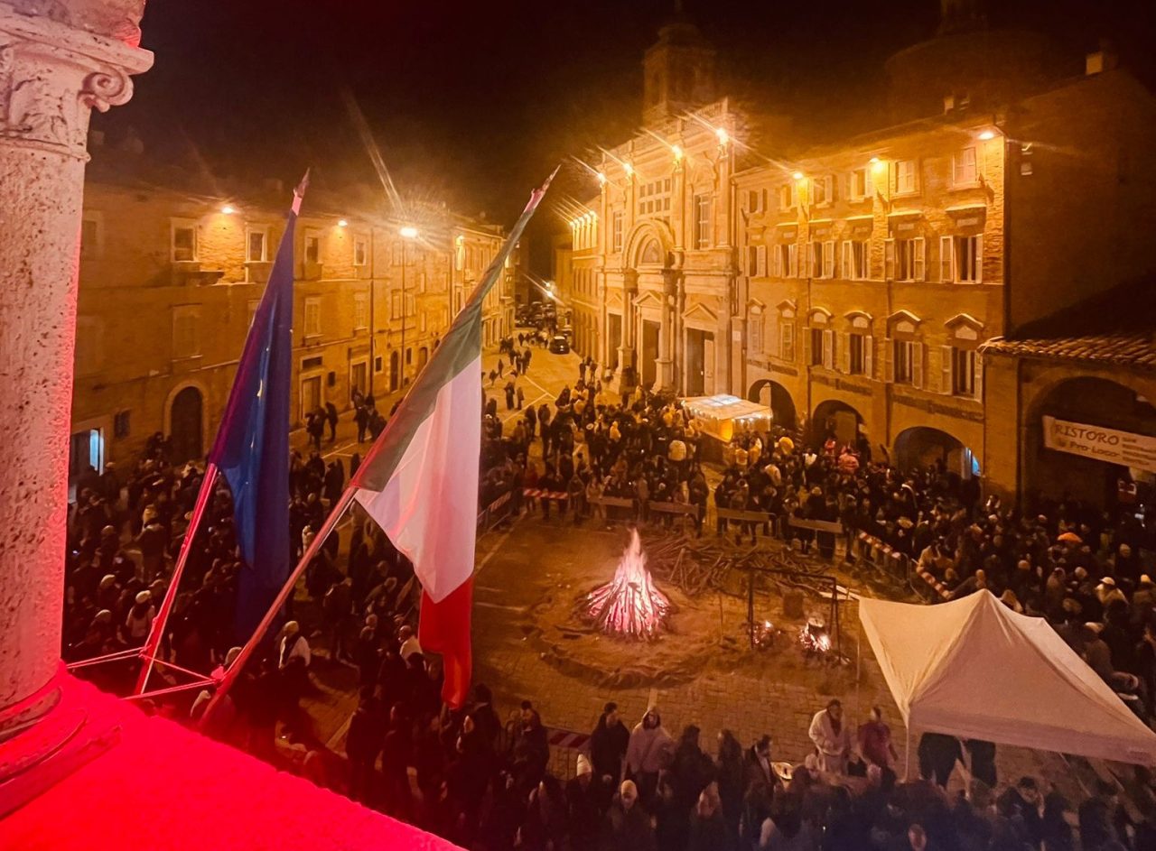 Sant’Antonio, accesa la fiamma del Carnevale storico