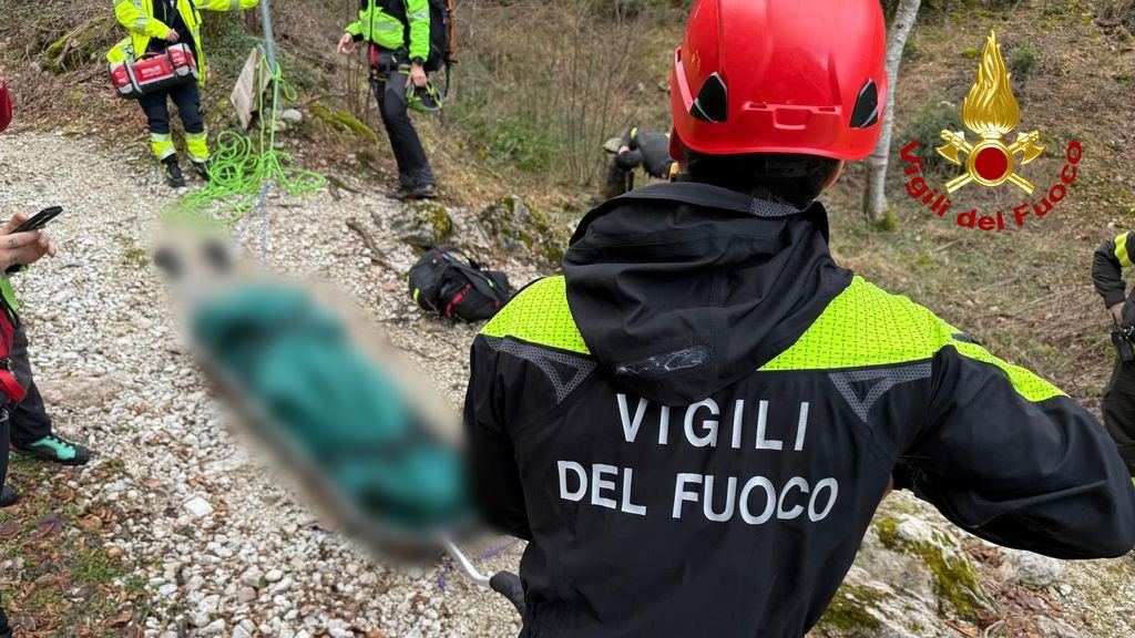 Scoperta choc di tre escursionisti: <br> uomo trovato morto in montagna