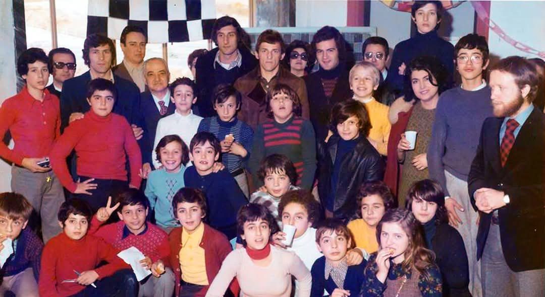 Ricordi, risate e un Carnevale indimenticabile: la mitica 3° F della “Ceci” si ritrova dopo 50 anni