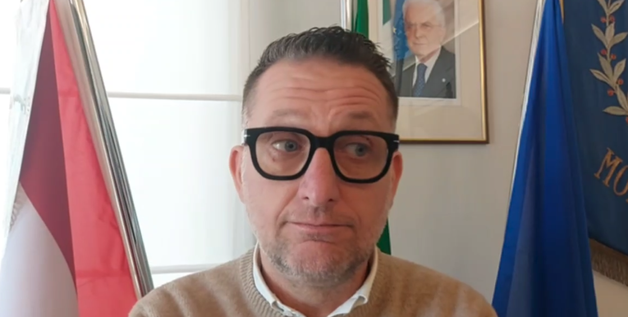 Loggi, furia sul Pd: «Inciucio col centrodestra, traditi gli elettori. Ameli e Curti dove sono?»