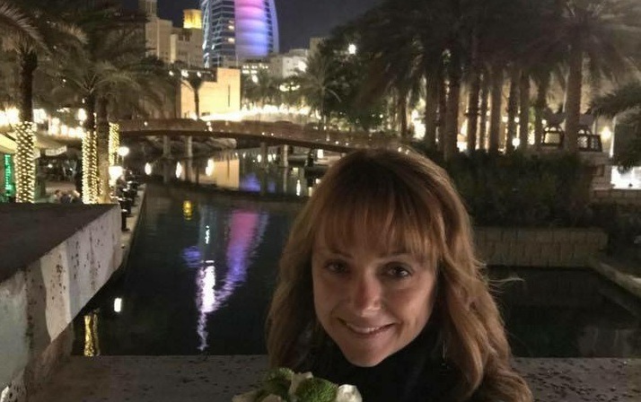 Drone esploso a Dubai, la testimonianza di Michela Dioguardi: «Qui tensione e prudenza ma fiducia totale negli Emirati»