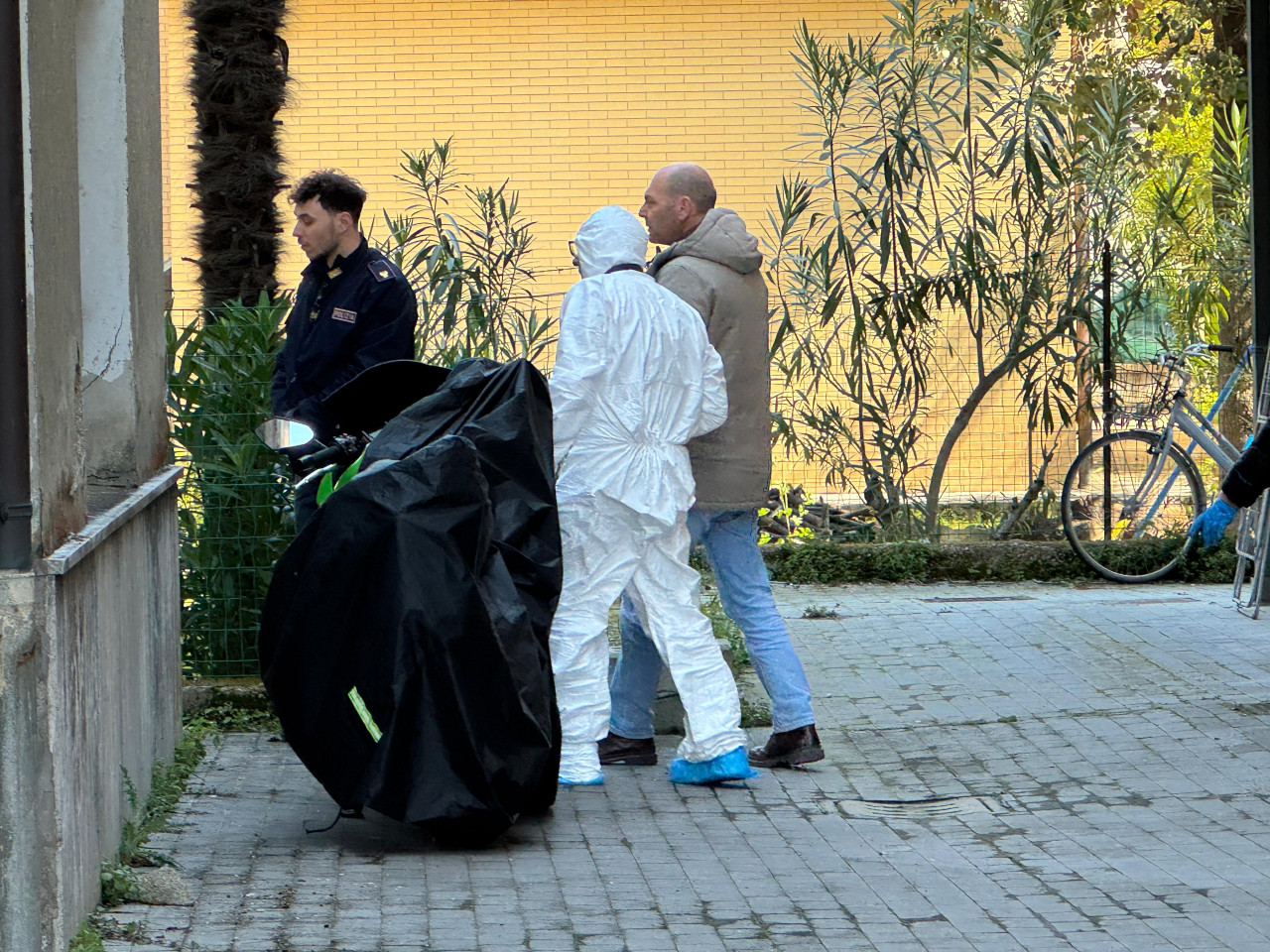 Trovata senza vita in un b&b, <br> morta una 25enne