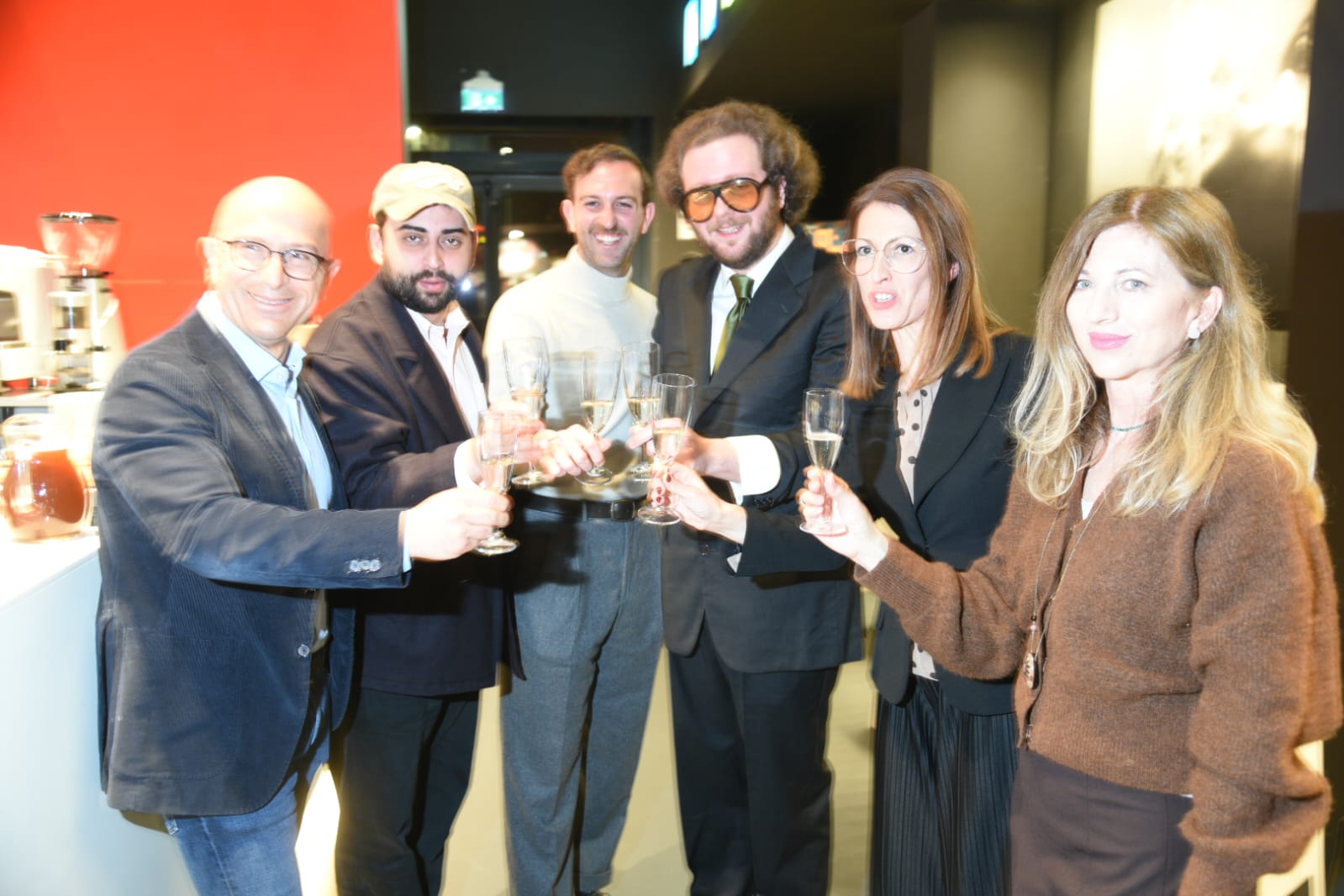 “Strike” di pubblico per tre ventenni: <br> ovazione all’anteprima maceratese. <br> «Cinema motore per l’economia» <br> <span>(Foto/Video)</span>