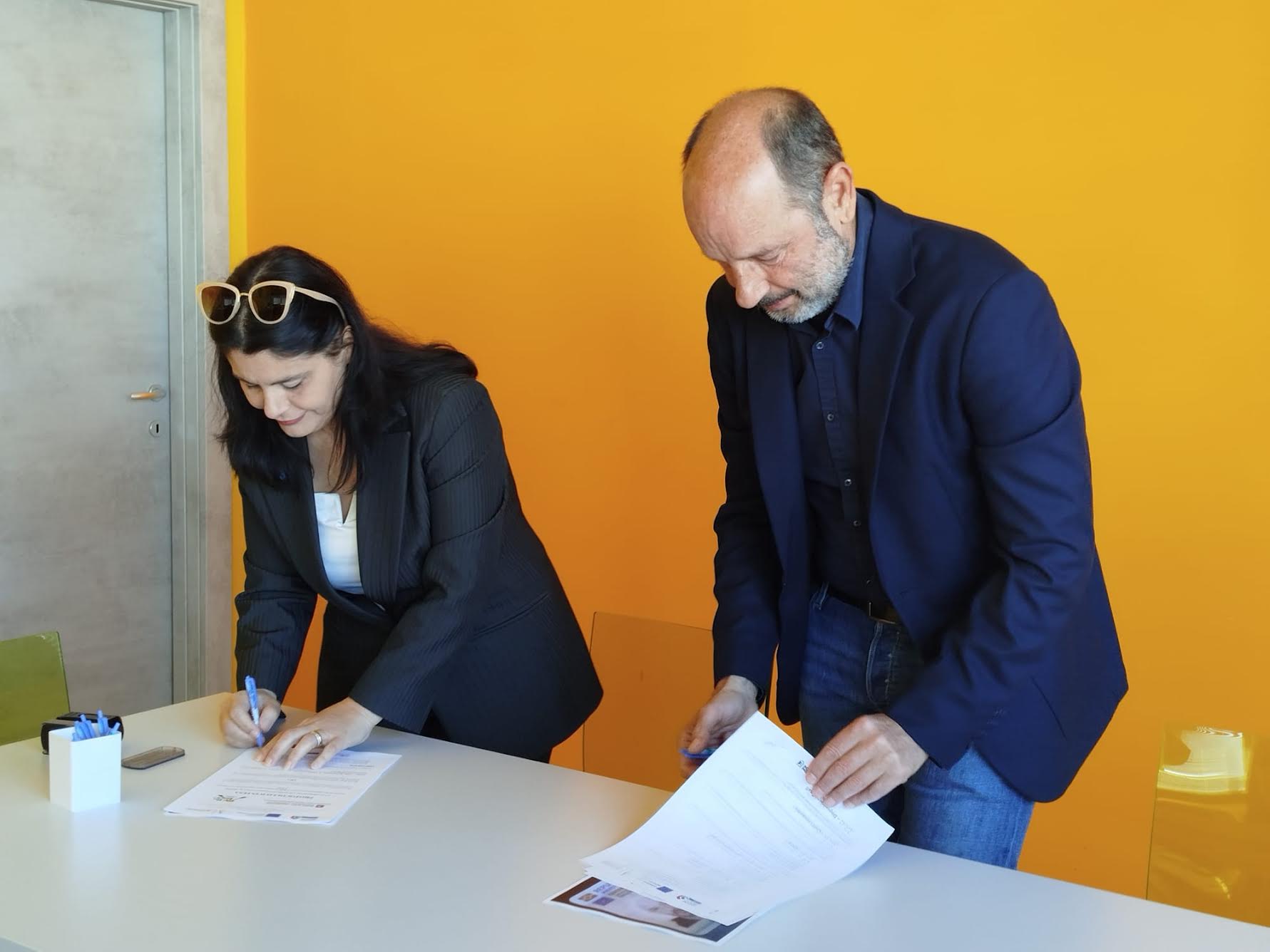 Lavoro in edilizia, protocollo d’intesa Edilart Marche-On the Road: parte la formazione per persone svantaggiate