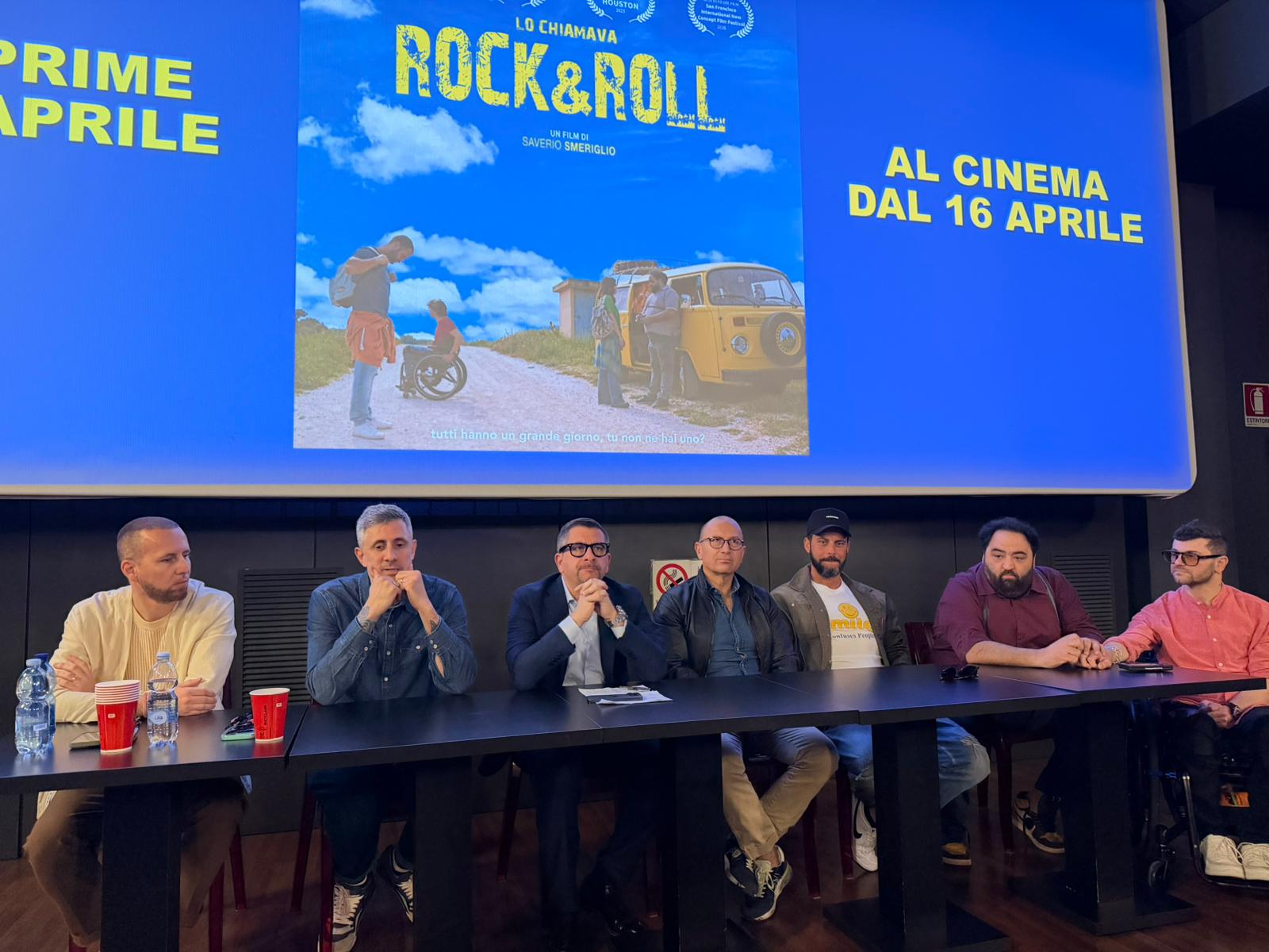“Lo chiamava rock & roll”, al cinema nelle Marche dal 9 aprile il film ambientato tra Cupra Marittima e Ancona