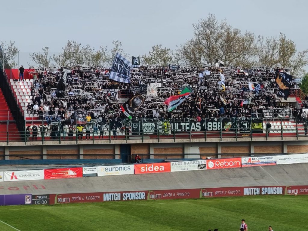 Padova-Ascoli, per i tifosi bianconeri trasferta senza restrizioni: riapre anche la campagna abbonamenti