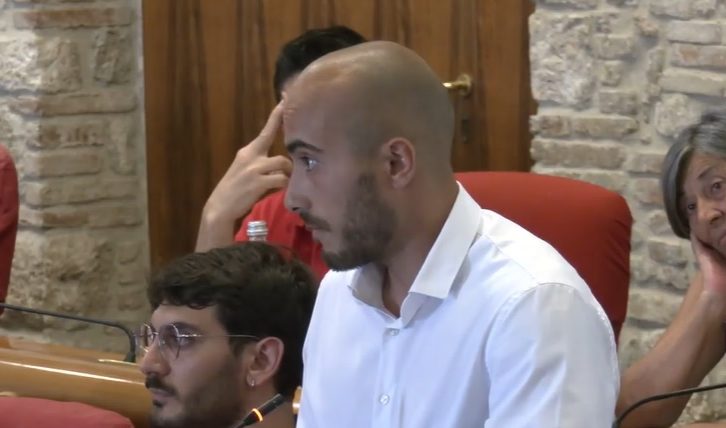 Comuni montani, l’opposizione attacca Fioravanti: «Contraddizioni e superficialità, la città perde credibilità»