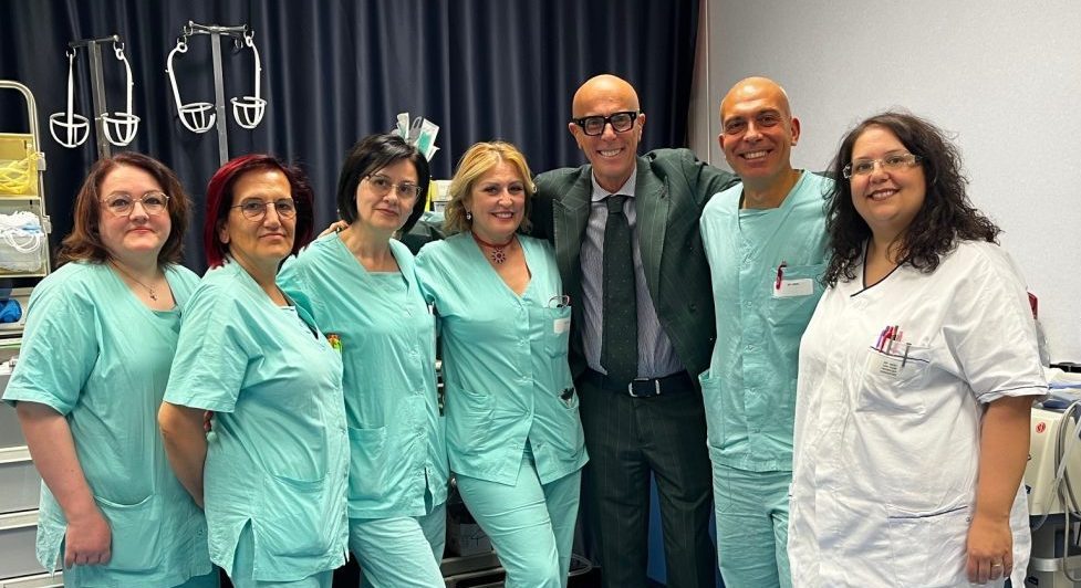 Tumore ai polmoni: al “Mazzoni” salvata la respirazione di un paziente senza chirurgia