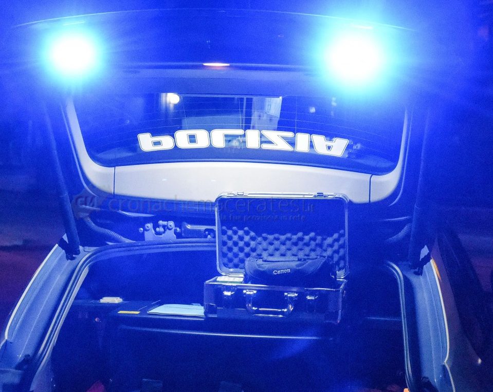 In fuga dopo lo schianto, <br> Suv ricercato dalla stradale