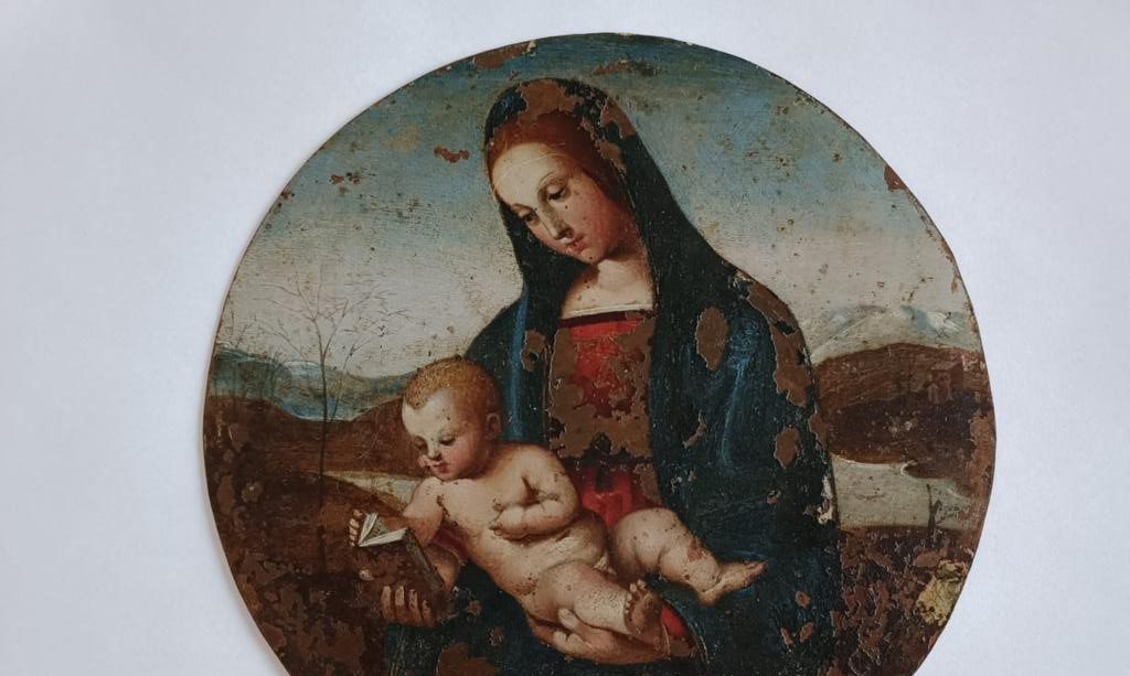 La mano di Raffaello sulla “Madonna Palmaroli”, tondo di rame custodito nel Piceno: le analisi scientifiche rafforzano l’ipotesi 