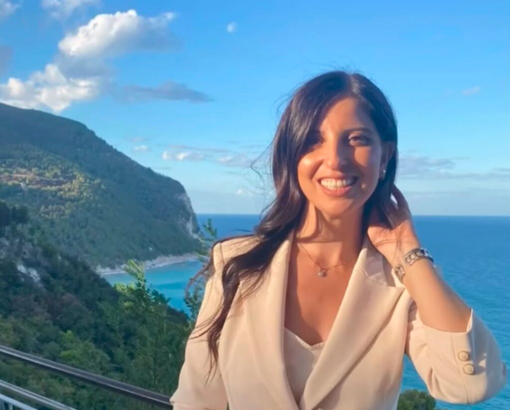 Silvia Di Natale è la castellana di Folignano
