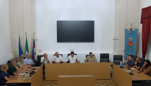 Tutela del territorio e filiere locali: il Consiglio comunale approva l’atto di indirizzo
