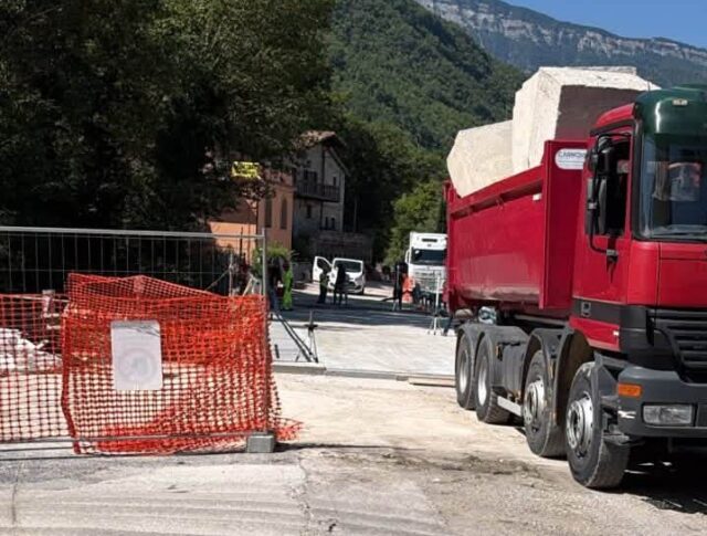 Salaria, dopo tanti disagi torna il doppio senso a Parco Rio