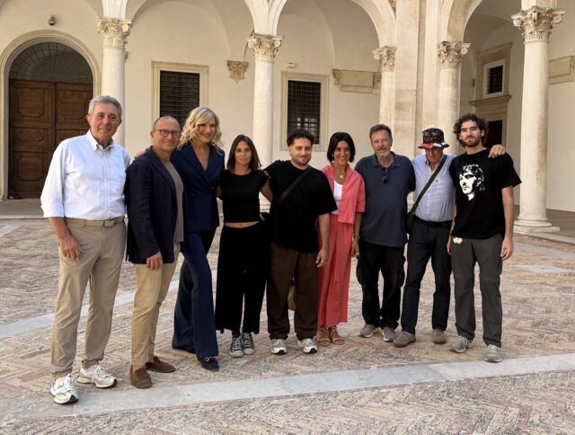 Ciak per il docufilm “Il furto di Urbino” con Natasha Stefanenko. Agostini: «Progetto profondamente radicato nel territorio»