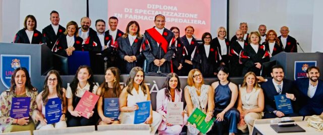 Undici nuovi specialisti in Farmacia ospedaliera: da Unicam a servizio della sanità (Video)