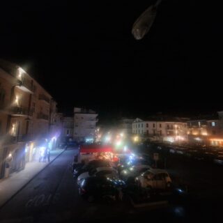 Piazze al buio nella notte, la Riviera ripiomba nell’emergenza lampioni