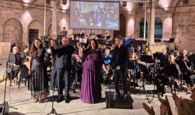 Da Clint a De Niro, splende l’omaggio a Ennio Morricone