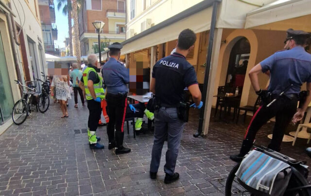 Comportamenti anomali in un locale del centro, mobilitate le forze dell’ordine
