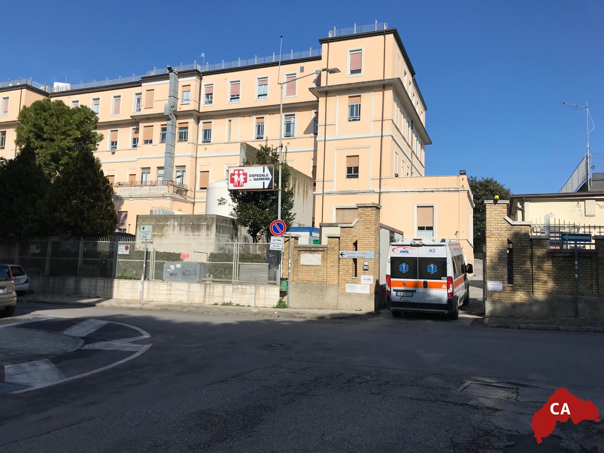 Maneggia alcol e accendino, <br> bimbo di 11 anni rimane ustionato