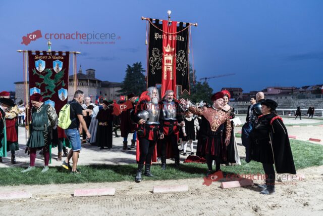 Quintana, dal corteo al campo: tutte le foto della giornata