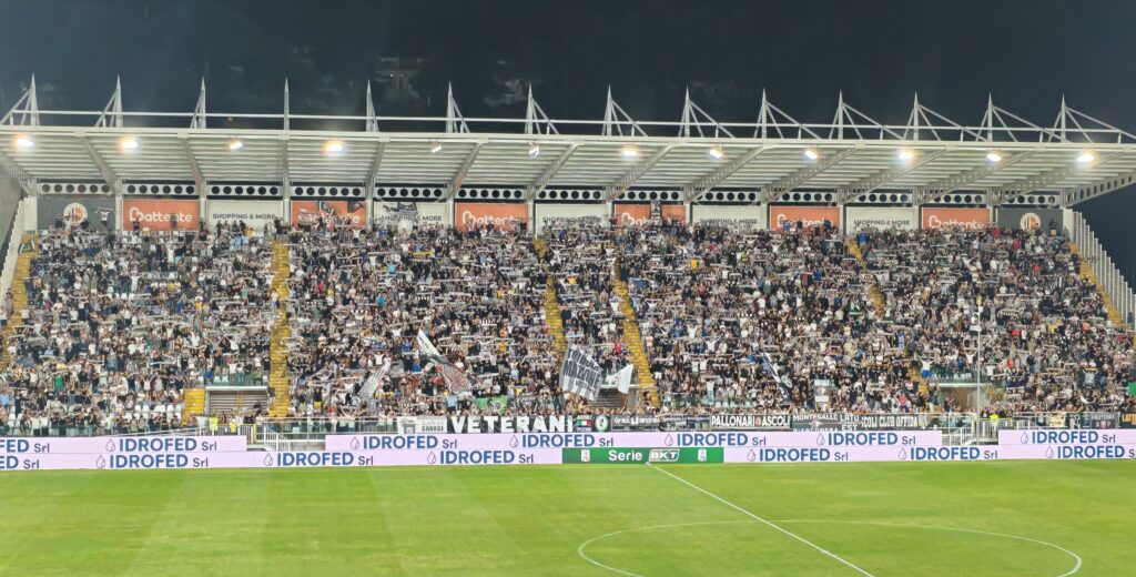 Disagi al “Del Duca”, l’Ascoli ai tifosi: «Ci scusiamo per ogni imprevisto, chiediamo pazienza e unione»