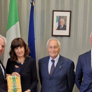 La nuova prefetta Giovanna Longhi riceve il Consolato dei Maestri del Lavoro