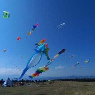ControVento Festival dell’Aria, domenica tra mongolfiere di carta, aquiloni, spettacoli e musica