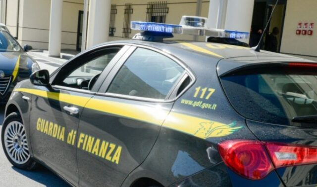 Soccorso, cambiano le regole: chi chiama la Guardia di Finanza senza motivo potrà poi pagare i costi