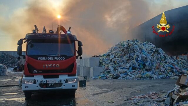 Incendio alla Italservizi, revocata l’ordinanza