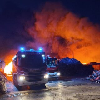 Incendio alla Italservizi: stop al consumo di ortaggi e uova nel raggio di 5 chilometri