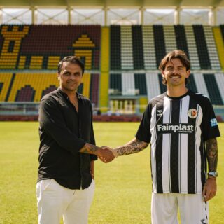 Ascoli, il primo giorno di Brunori: «La Curva mi ha sempre affascinato da avversario»