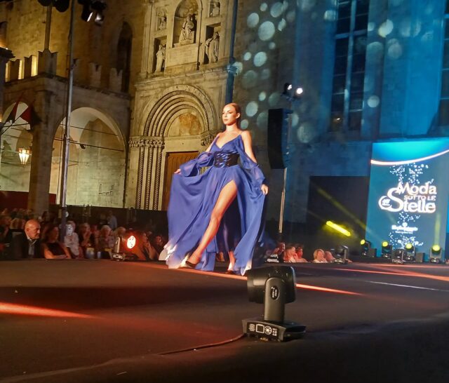 “Moda sotto le stelle”, l’evento torna a conquistare Ascoli