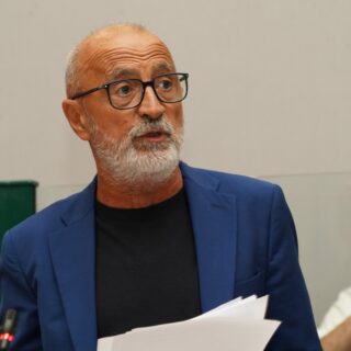 Taglio bollo auto, Cesetti: «Acquaroli rilancia la propaganda del governo Meloni, a rischio sanità e trasporti»