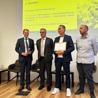 L’Oasi Merlini vola in alto: secondo premio al contest nazionale “+Api” L’Oasi Merlini vola in alto: secondo premio al contest nazionale “+Api”