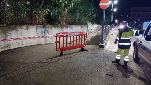 Dopo il nubifragio resta il fango sulle strade, Piersimoni: «Attenzione ai detriti»