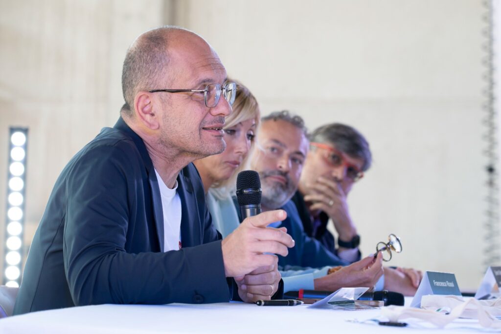 Appennino Connesso, il digitale al servizio delle filiere locali: confronto con Castelli e Daniele Paci Appennino Connesso, il digitale al servizio delle filiere locali: confronto con Castelli e Daniele Paci