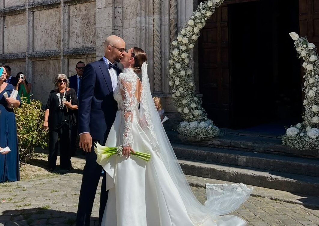 Cristina Antonini e Matteo Lupi: il “Si” che corona una promessa d’amore Cristina Antonini e Matteo Lupi: il “Si” che corona una promessa d’amore