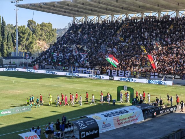 Padova-Ascoli, verso il primo esodo bianconero. De Pieri: «Speriamo di ripeterci all’Euganeo» Padova-Ascoli, verso il primo esodo bianconero. De Pieri: «Speriamo di ripeterci all’Euganeo»
