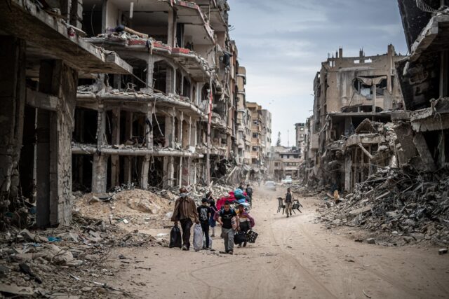 I bambini di Gaza, cittadini di San Benedetto: lo zaino qui, la guerra là I bambini di Gaza, cittadini di San Benedetto: lo zaino qui, la guerra là