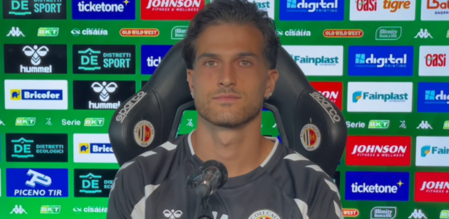Oliveri in conferenza: «Sto benissimo, questa sosta mi porterà al 110%. Ascoli? Un clima di passione unico»