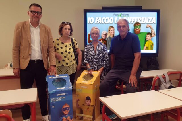 PicenAmbiente in prima linea per l’educazione ambientale: la raccolta differenziata entra nelle aule con gli “Herobox”