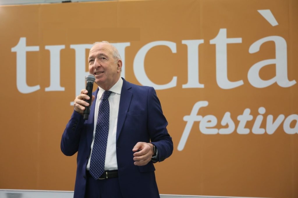 Aperte le iscrizioni a Tipicità Festival: “Il mosaico del benessere” Aperte le iscrizioni a Tipicità Festival: “Il mosaico del benessere”