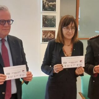 Truffe agli anziani, Carabinieri e Ciip fanno squadra: «In caso di dubbi, chiamate il 112»