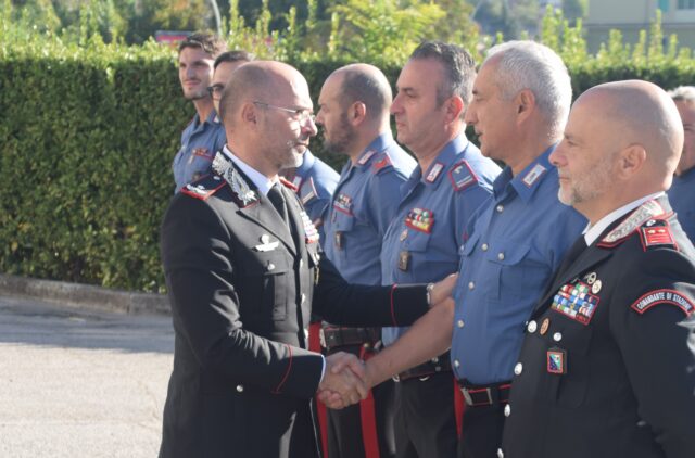 Carabinieri, visita del generale Conforti Carabinieri, visita del generale Conforti