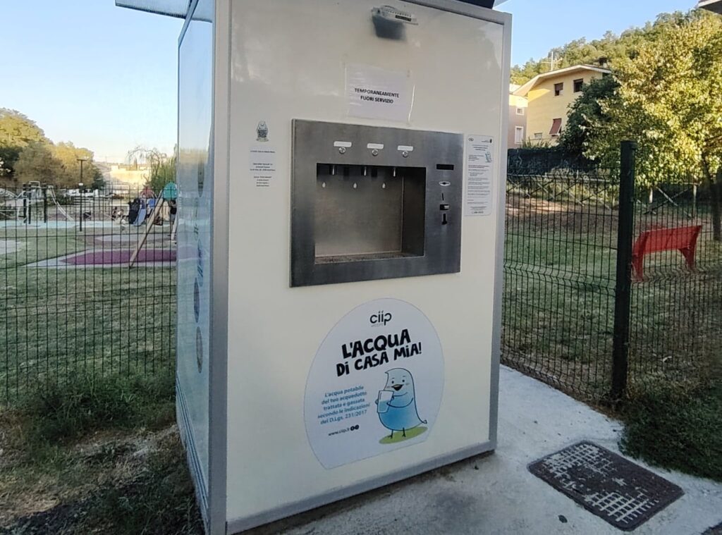 Atti vandalici continui, chiuse le “casette dell’acqua”